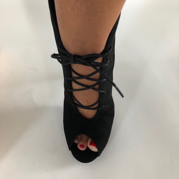 NWT Madison Suede Booty - Picture 8 of 8